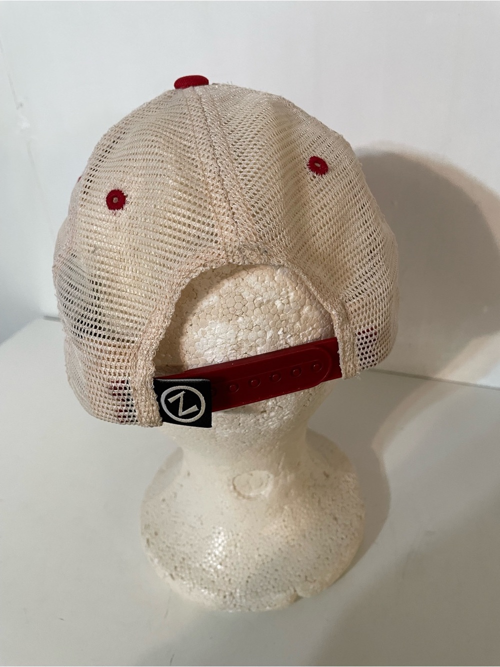 Wisconsin Badgers SnapBack Hat - Picture 3 of 6